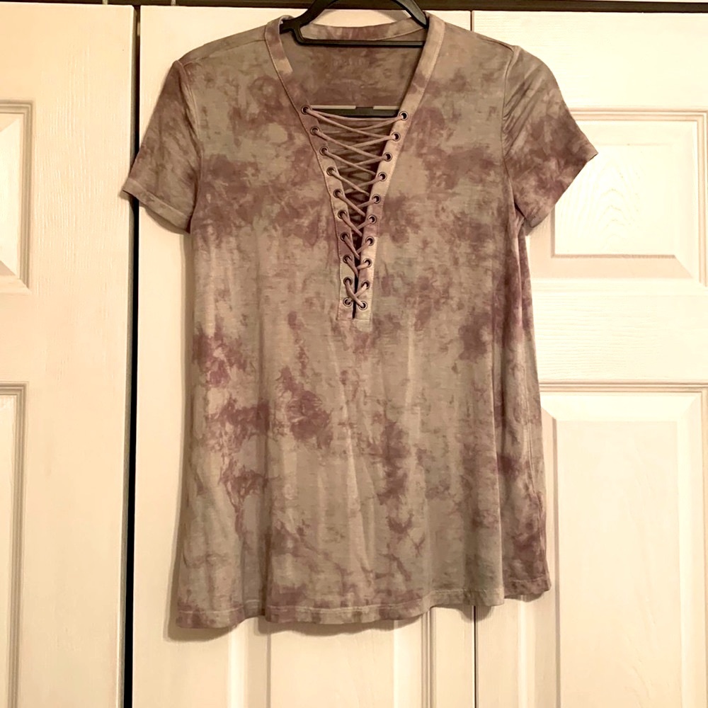 American Eagle, soft and sexy V neck Tee shirt, size small, EUC